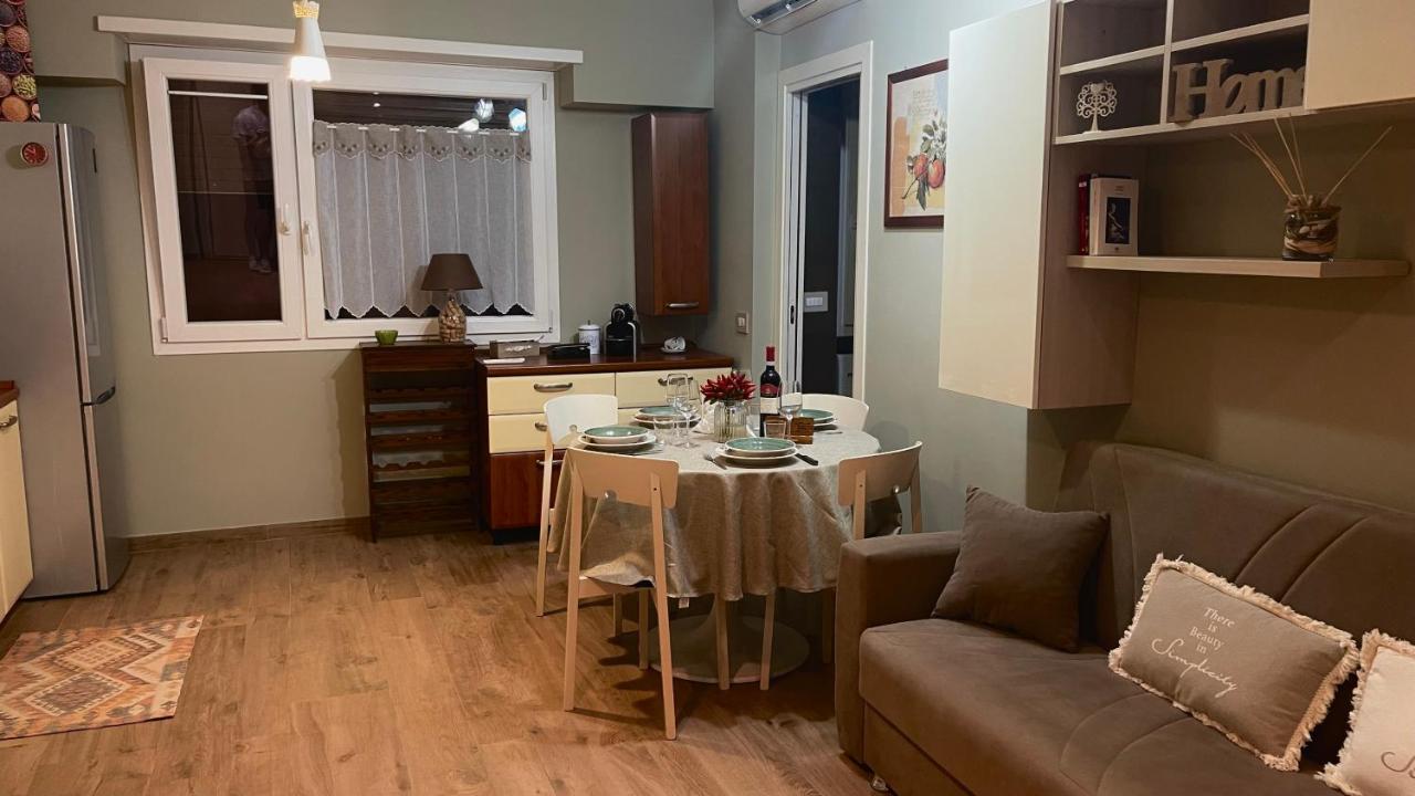 Frank Host Roma Lux , Metro A A 50 M, Simple Check-In Con Codice A Qualsiasi Orario 아파트 외부 사진